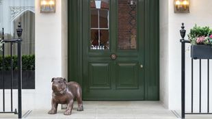 Holmes Hotel