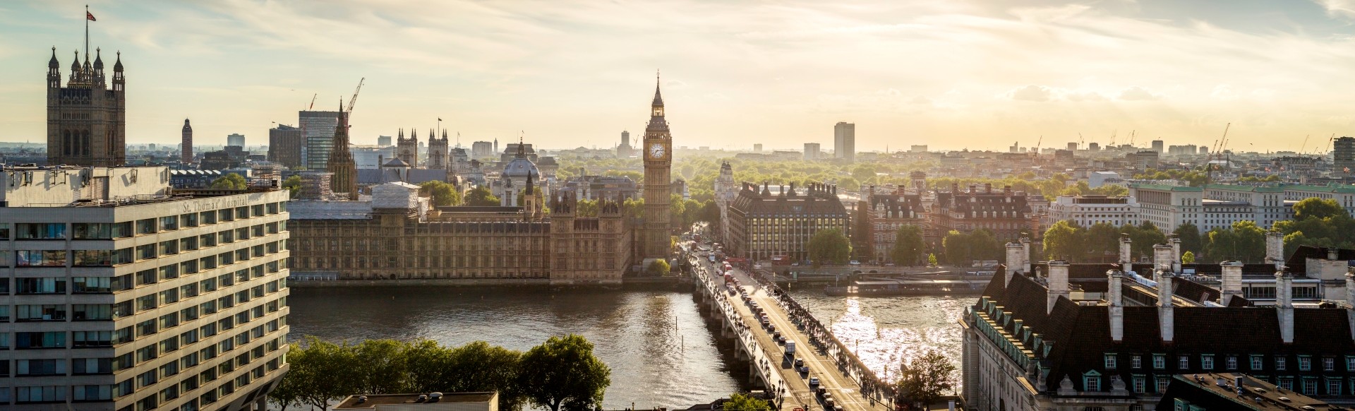 Sunrise view over Westminster Bridge