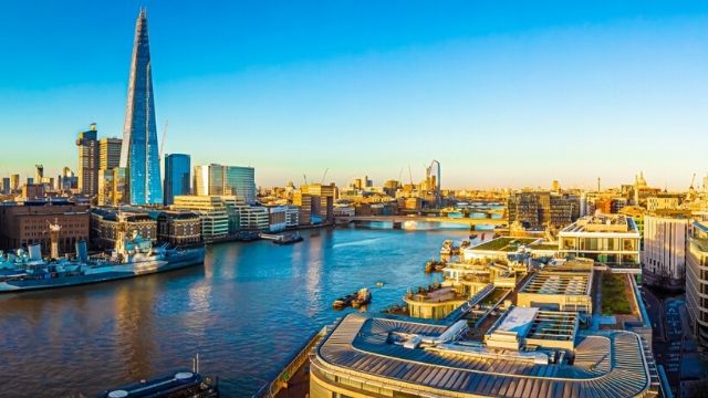 Overview of London's skyline, the Shard, river Thames, Sky Garden and the Gherkin.